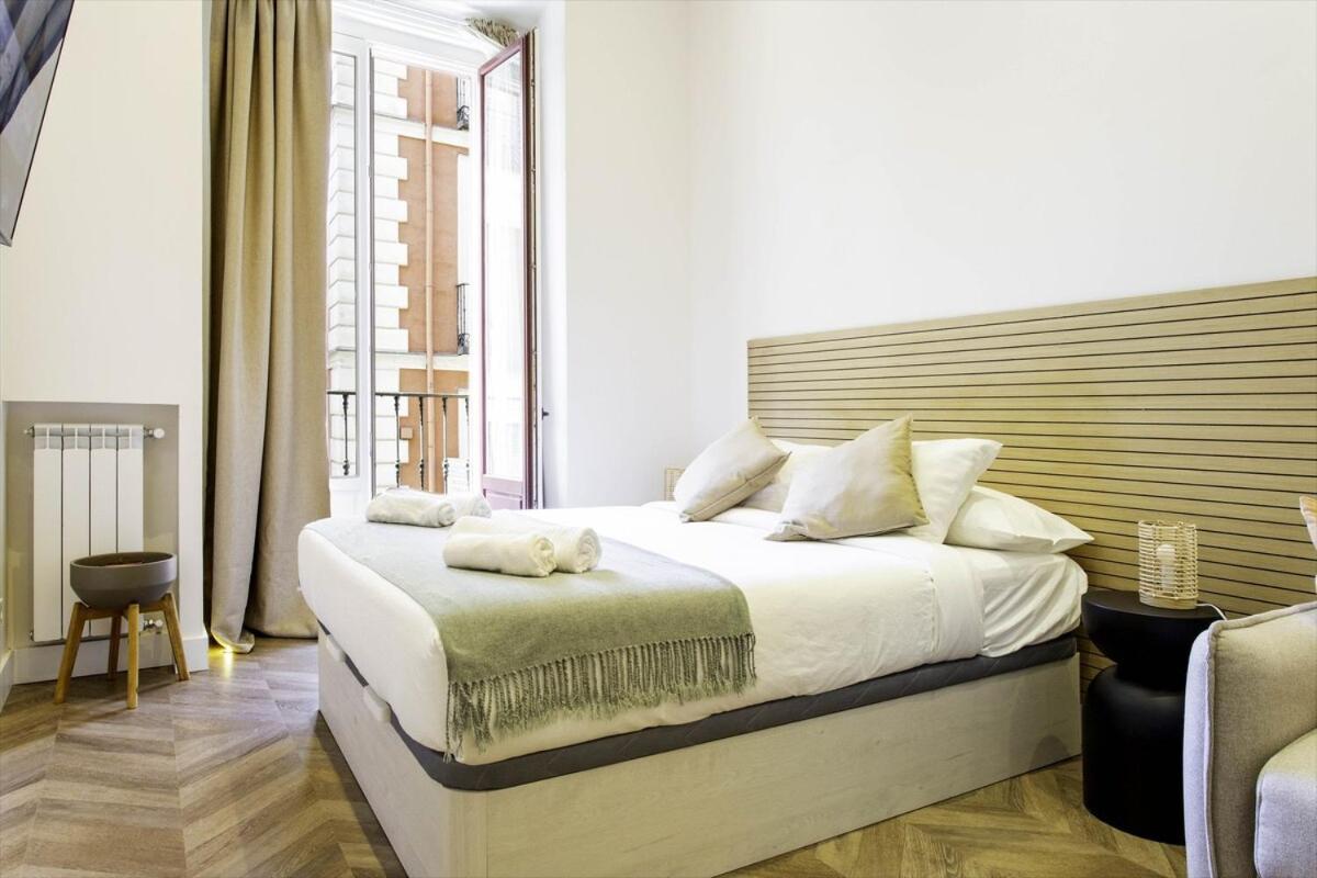 1- Premium In Puerta Del Sol Madri